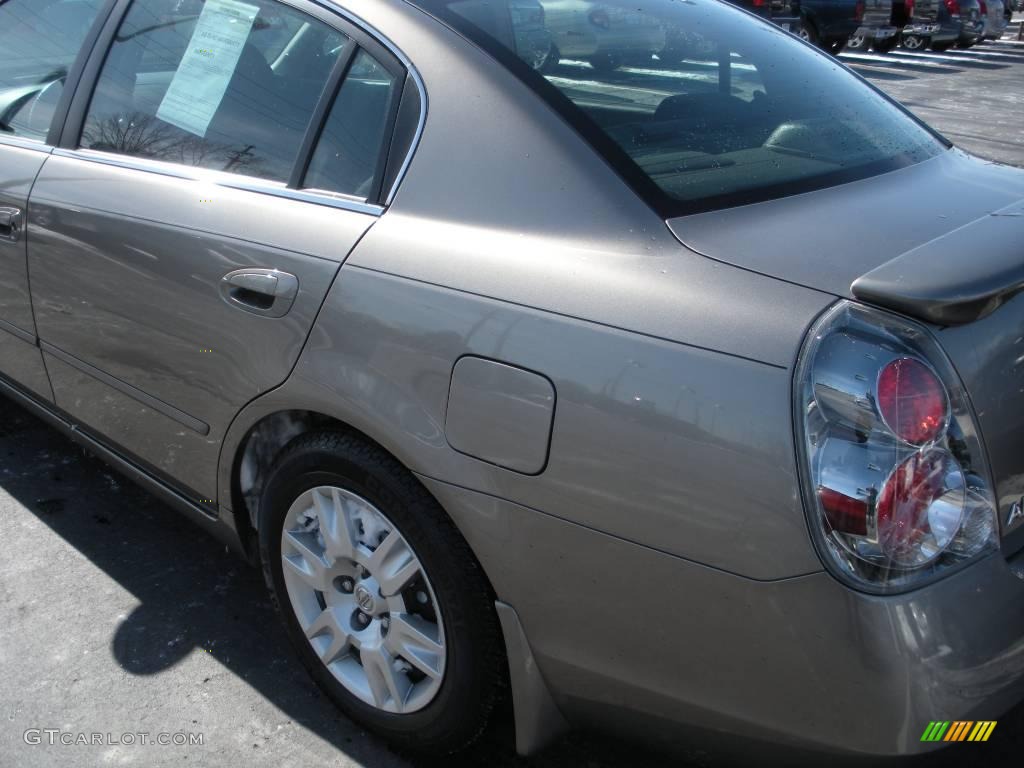 2006 Altima 2.5 S Special Edition - Polished Pewter Metallic / Charcoal photo #8