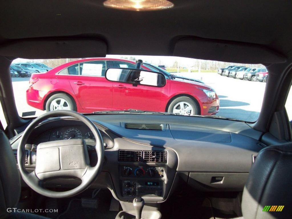 1996 Cavalier Sedan - Black / Dark Gray photo #22