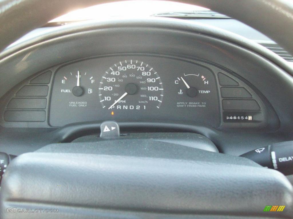 1996 Chevrolet Cavalier Sedan Gauges Photo #41049873