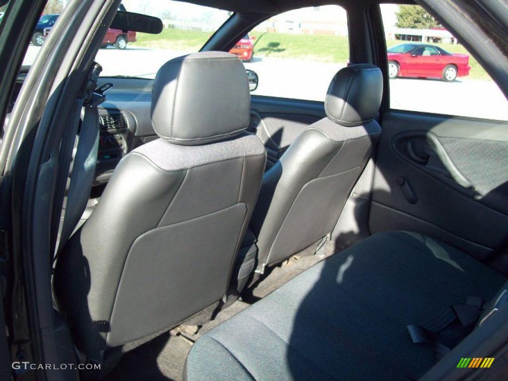 1996 Cavalier Sedan - Black / Dark Gray photo #27