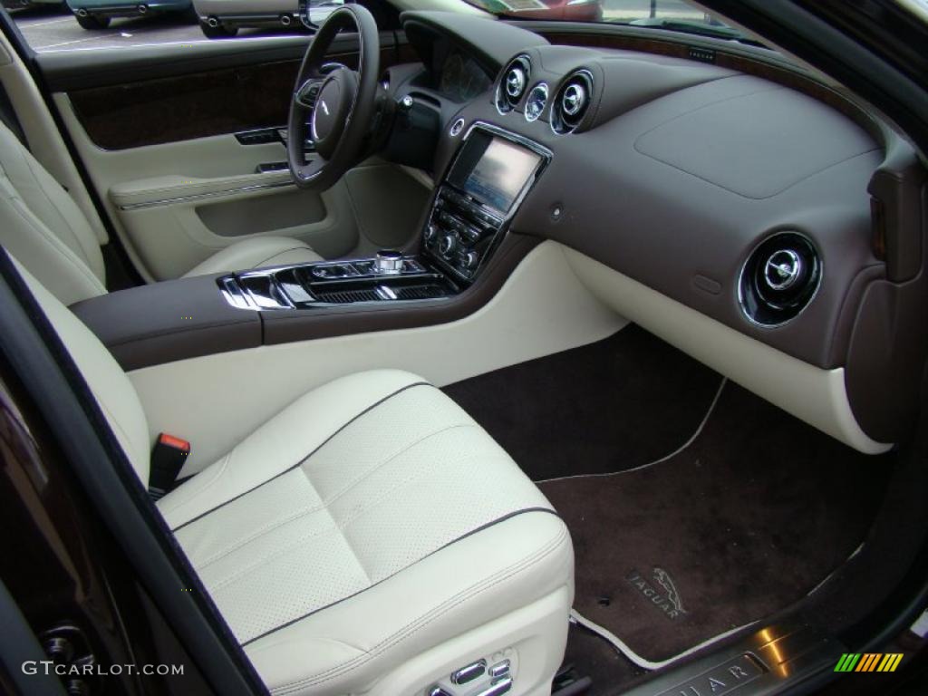 2011 Jaguar XJ XJ Ivory/Truffle Dashboard Photo #41050185