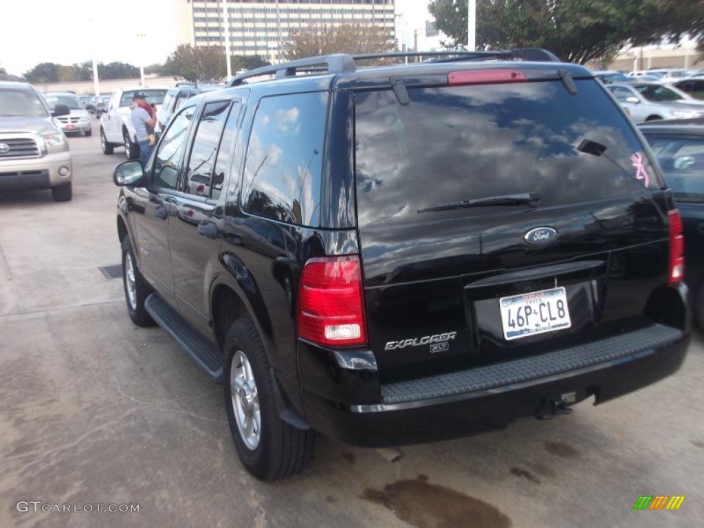 2004 Explorer XLT - Black / Graphite photo #5