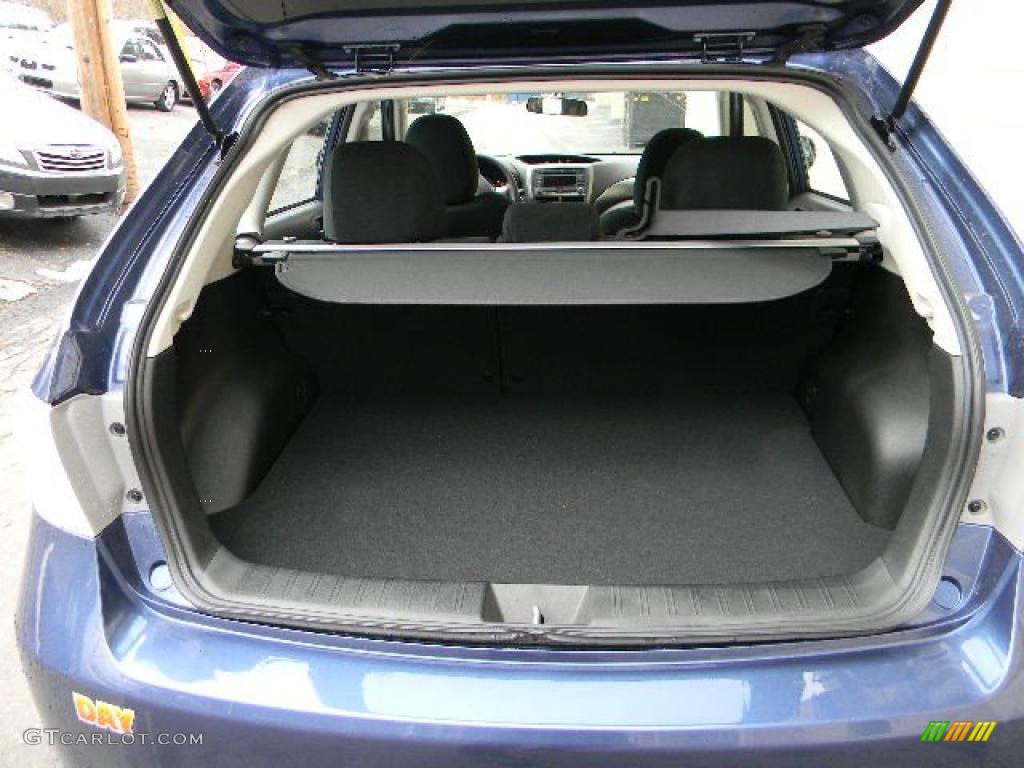 2011 Subaru Impreza 2.5i Wagon Trunk Photo #41054989