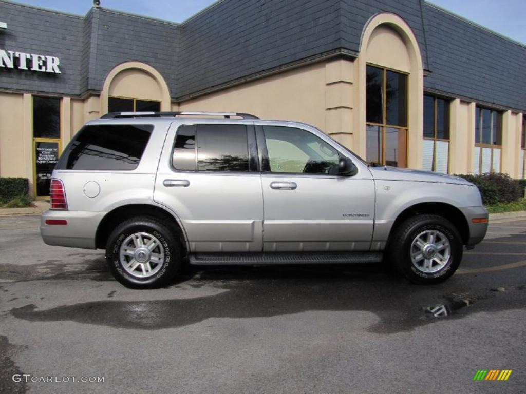 Silver Birch Metallic 2002 Mercury Mountaineer Standard Mountaineer Model Exterior Photo #41056590