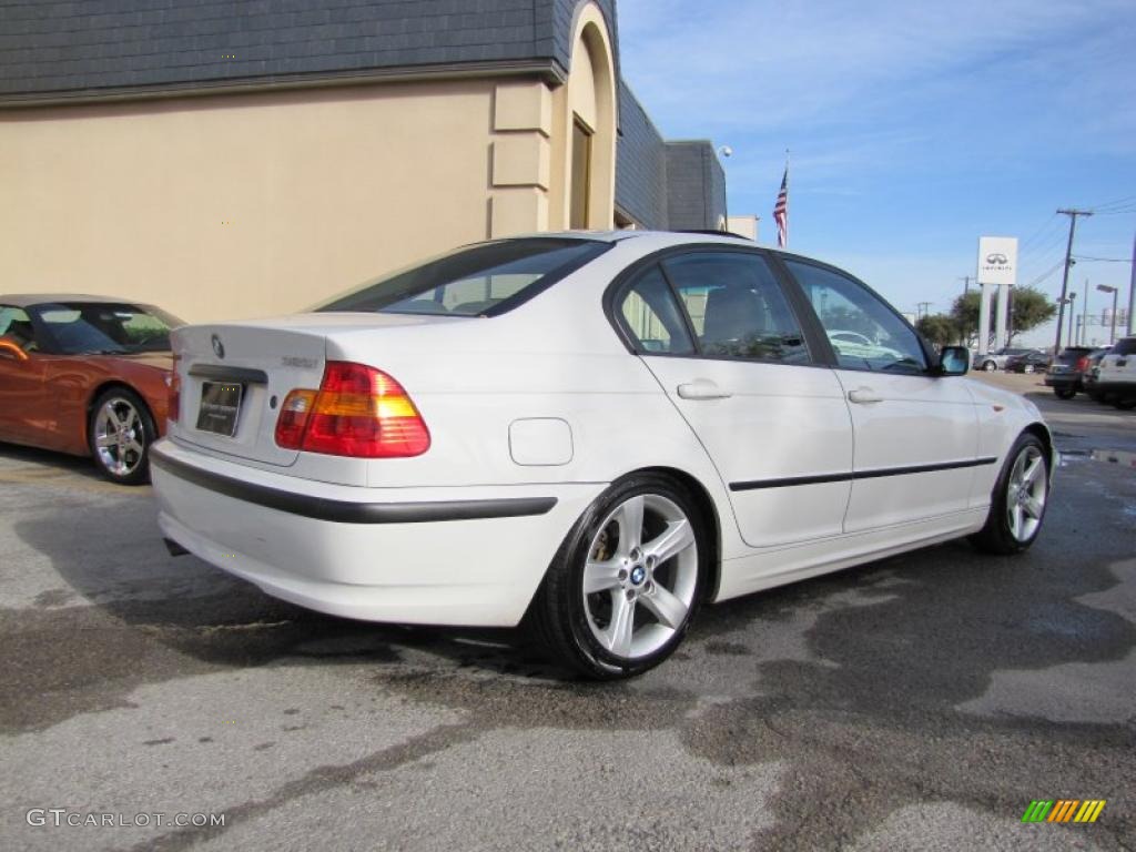 2004 3 Series 325i Sedan - Alpine White / Sand photo #6