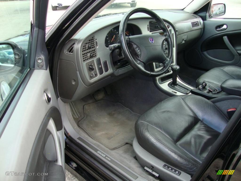 Charcoal Grey Interior 2002 Saab 9 5 Aero Sedan Photo