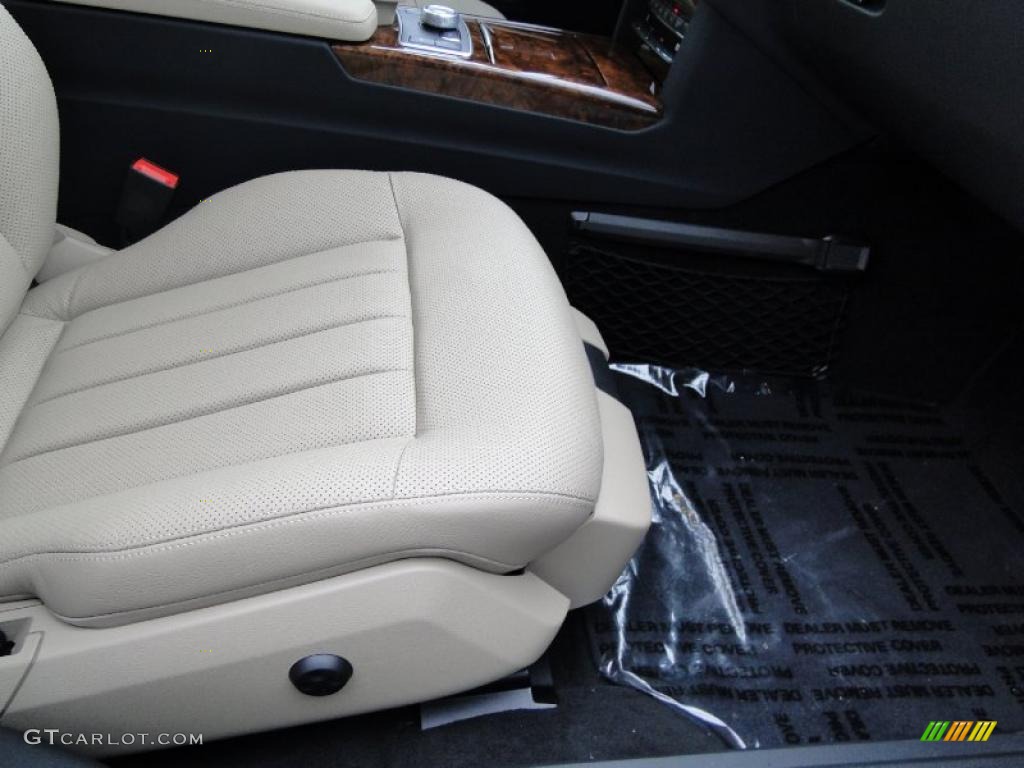 Ash/Black Interior 2011 Mercedes-Benz E 550 Sedan Photo #41059743