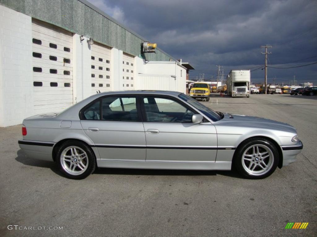 Titanium Silver Metallic 2001 BMW 7 Series 740i Sedan Exterior Photo #41060118