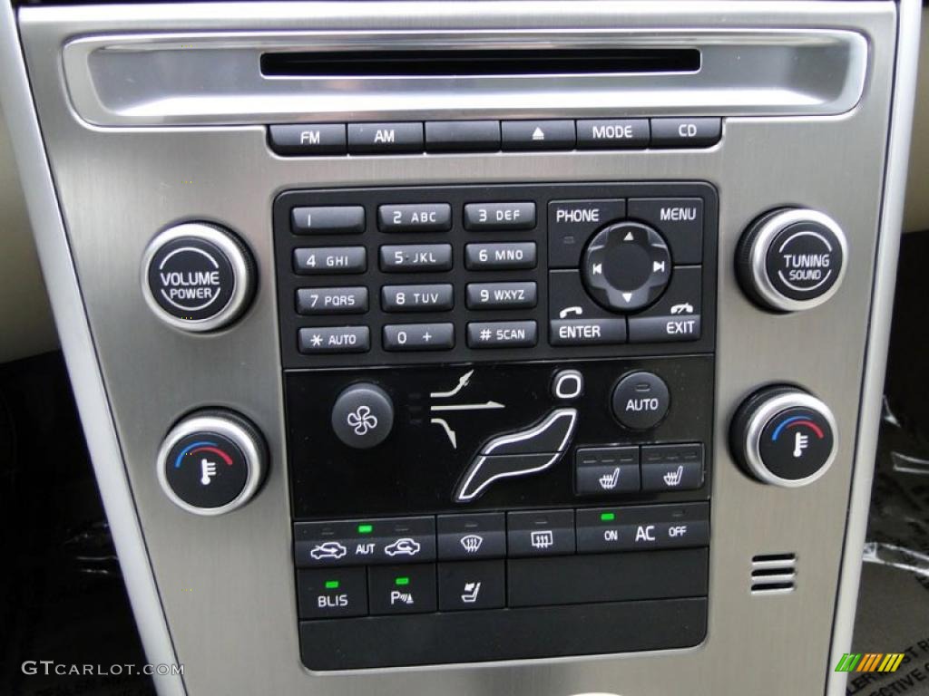 2011 Volvo XC60 3.2 Controls Photo #41060567