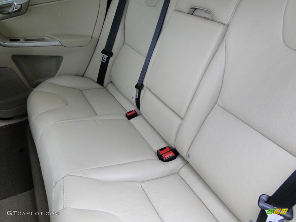 Sandstone Beige Interior 2011 Volvo XC60 3.2 Photo #41060687