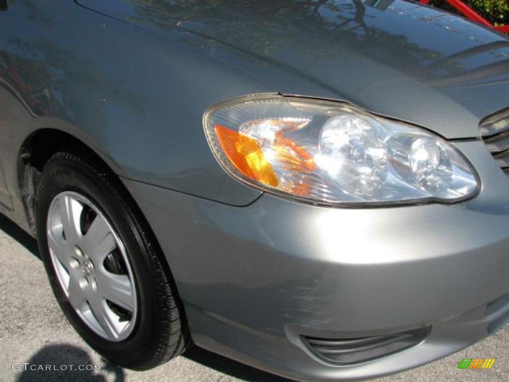 2004 Corolla LE - Mineral Green / Pebble Beige photo #2