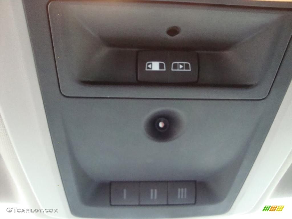 2010 Dodge Ram 1500 Laramie Crew Cab 4x4 Controls Photo #41061515