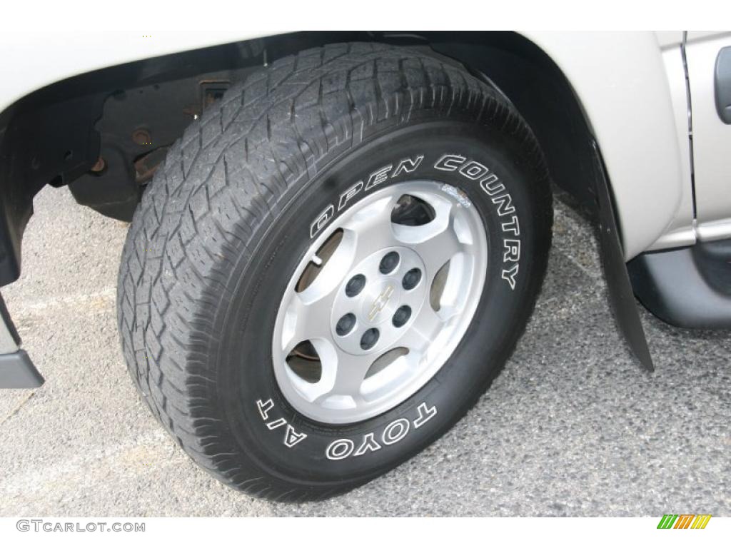 2004 Chevrolet Tahoe LS 4x4 Wheel Photo #41062315