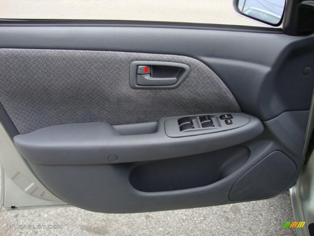 2000 Toyota Camry LE Gray Door Panel Photo #41064283
