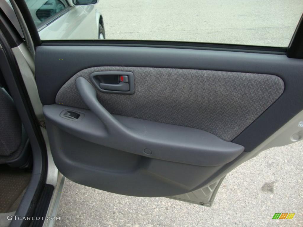 2000 Toyota Camry LE Gray Door Panel Photo #41064443