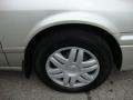 2000 Toyota Camry LE Wheel and Tire Photo