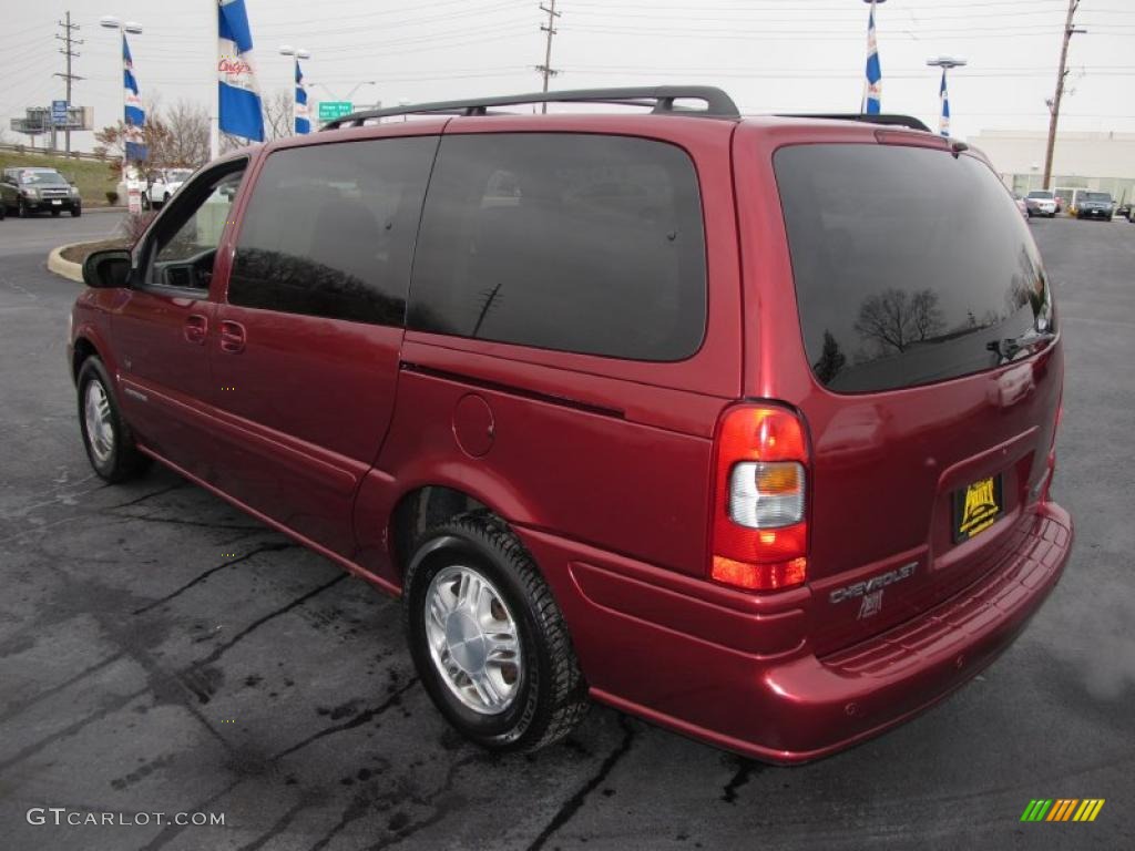 Medium Redfire Metallic 2002 Chevrolet Venture Warner Brothers Edition Exterior Photo #41065663