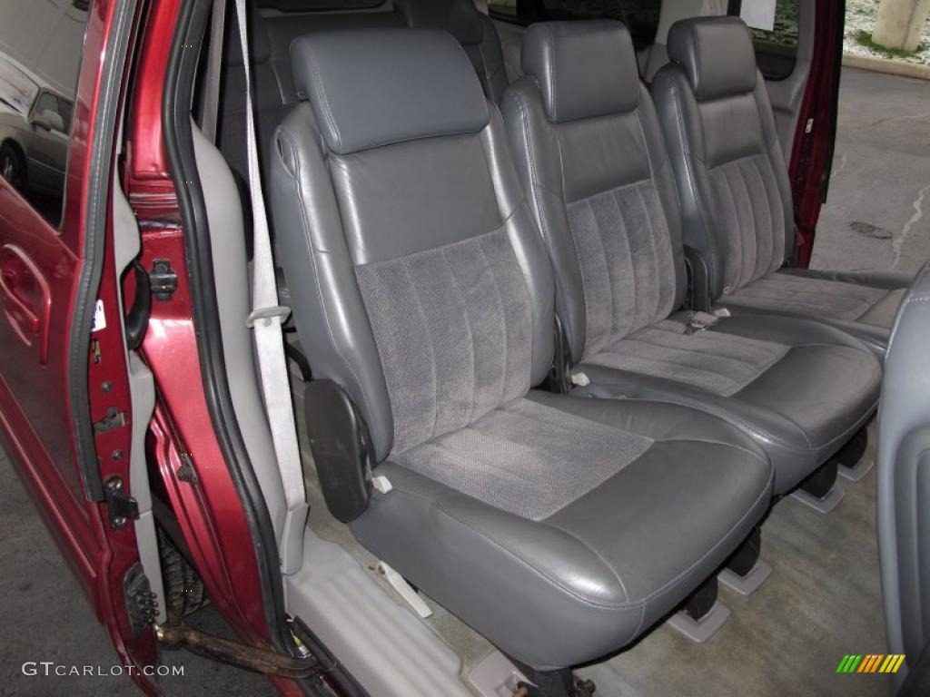 Medium Gray Interior 2002 Chevrolet Venture Warner Brothers Edition Photo #41065831