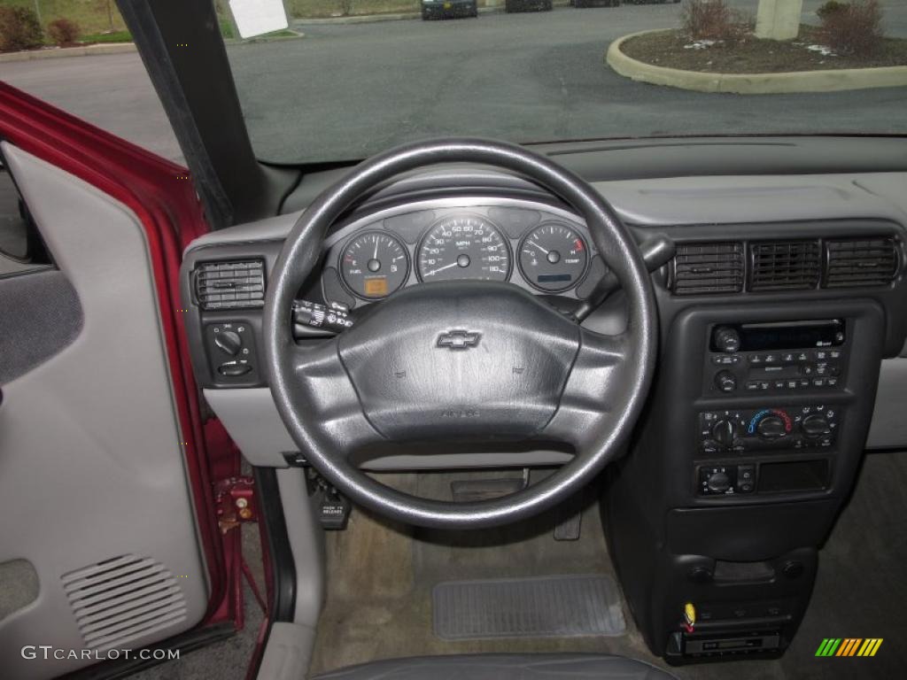 2002 Chevrolet Venture Warner Brothers Edition Dashboard Photos