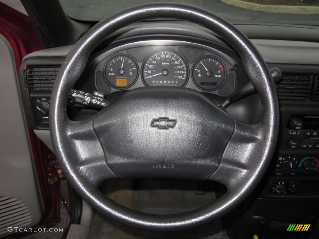 2002 Chevrolet Venture Warner Brothers Edition Medium Gray Steering Wheel Photo #41065879