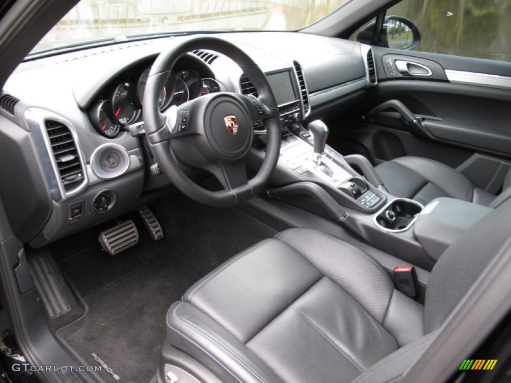 Black Interior 2011 Porsche Cayenne S Photo #41067279