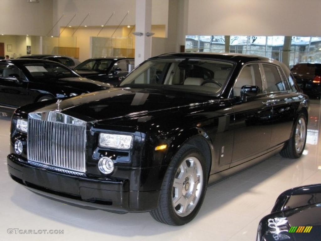 Black 2006 Rolls-Royce Phantom Standard Phantom Model Exterior Photo #41069243