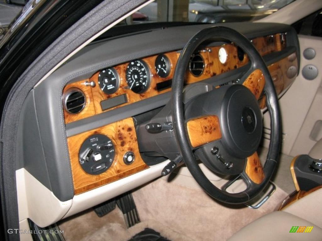 2006 Rolls-Royce Phantom Standard Phantom Model Steering Wheel Photos