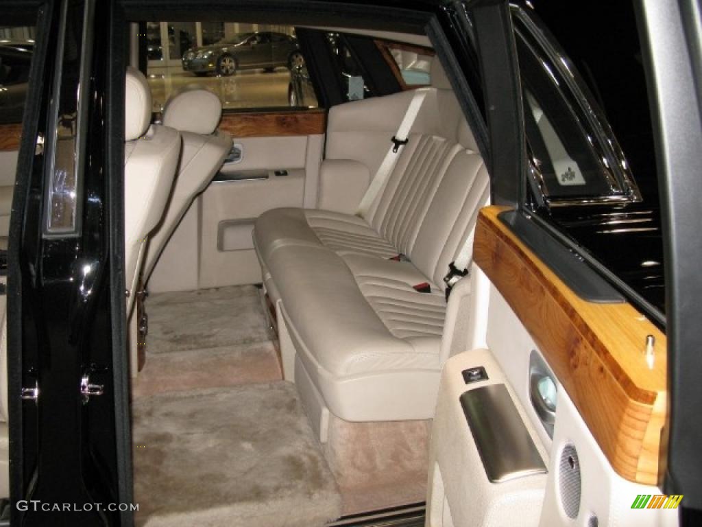Oatmeal Interior 2006 Rolls-Royce Phantom Standard Phantom Model Photo #41069511