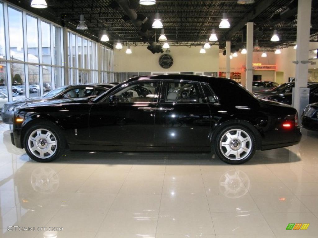 Black 2006 Rolls-Royce Phantom Standard Phantom Model Exterior Photo #41069611