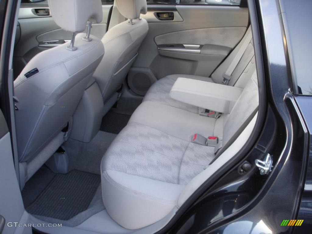 Platinum Interior 2010 Subaru Forester 2.5 X Photo #41070843