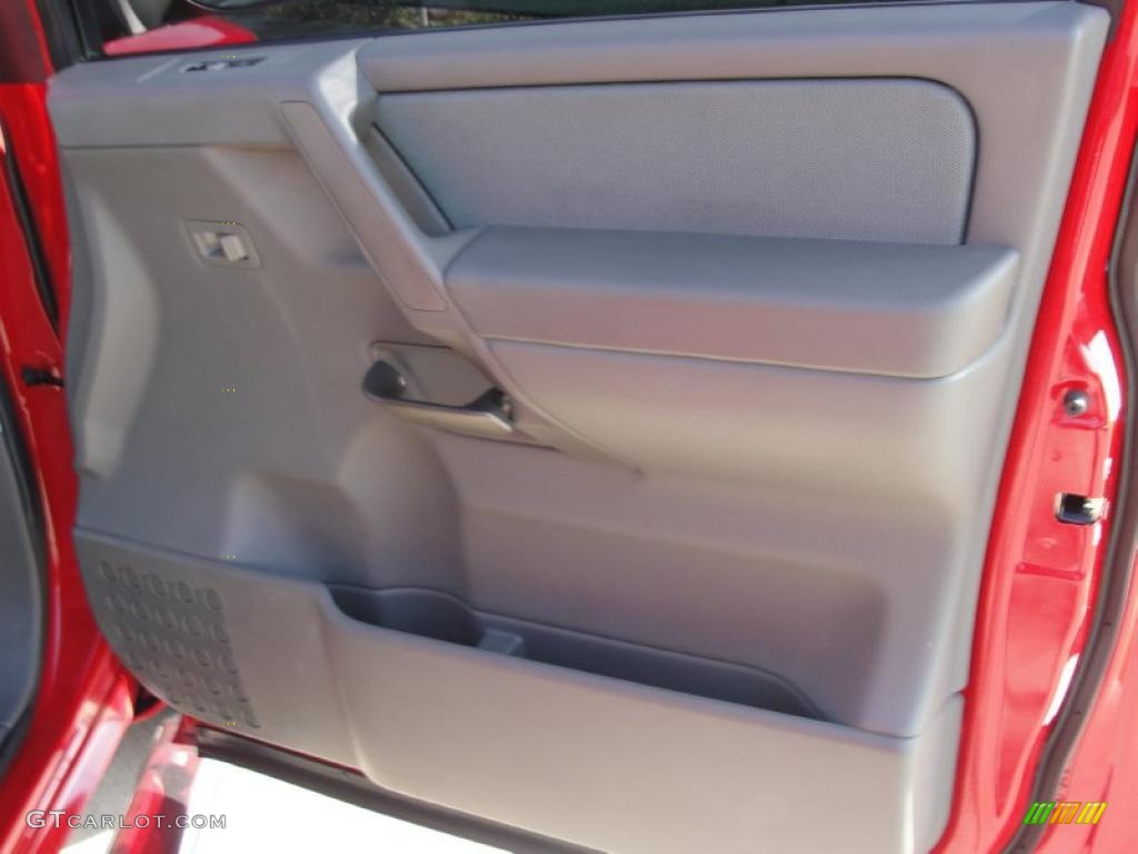 2006 Titan XE Crew Cab - Red Alert / Steel Gray photo #24