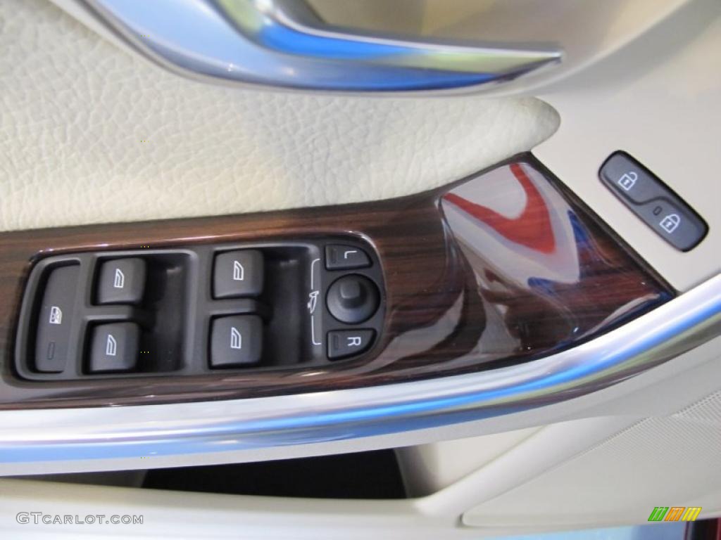 2011 Volvo S60 T6 AWD Controls Photo #41074331