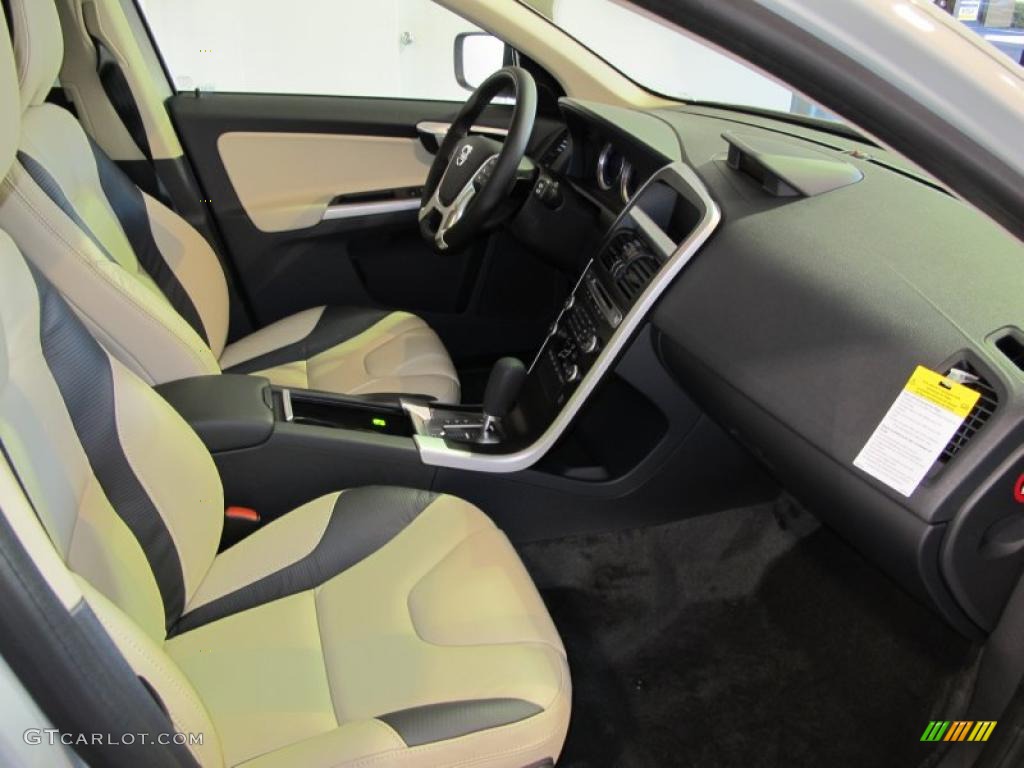 R Design Beige/Off Black Inlay Interior 2011 Volvo XC60 3.2 R-Design Photo #41074615