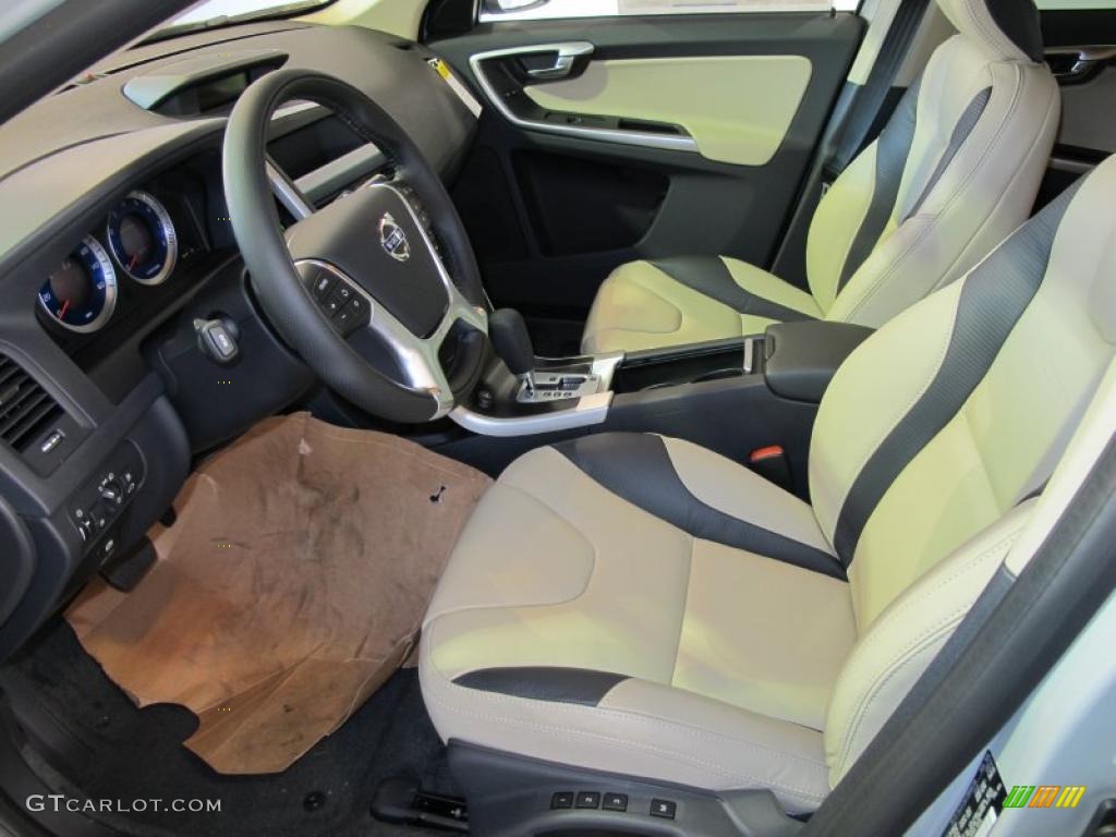 R Design Beige/Off Black Inlay Interior 2011 Volvo XC60 3.2 R-Design Photo #41074663
