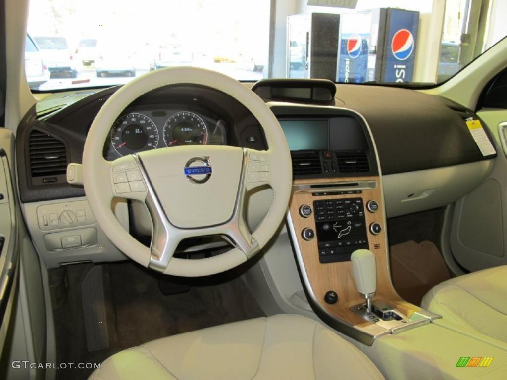 2011 Volvo XC60 3.2 Sandstone Beige Dashboard Photo #41074947