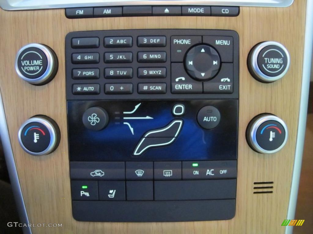 2011 Volvo XC60 3.2 Controls Photo #41075007