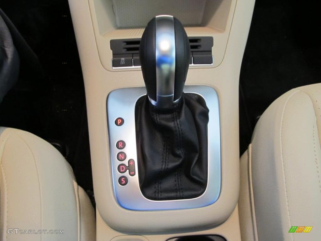 2011 Volkswagen Tiguan SE 6 Speed Tiptronic Automatic Transmission Photo #41076287