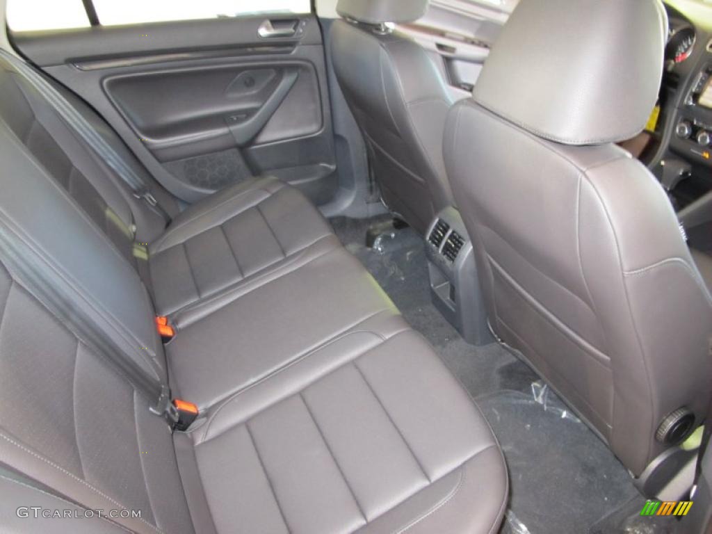 Titan Black Interior 2011 Volkswagen Jetta SE SportWagen Photo #41076779