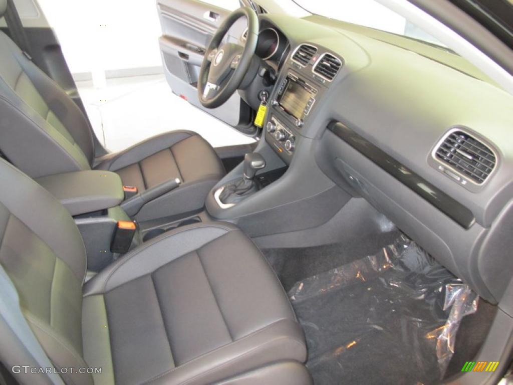 Titan Black Interior 2011 Volkswagen Jetta SE SportWagen Photo #41076819