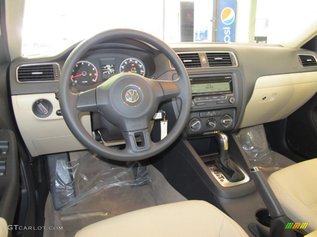 2011 Volkswagen Jetta SE Sedan Cornsilk Beige Dashboard Photo #41077415