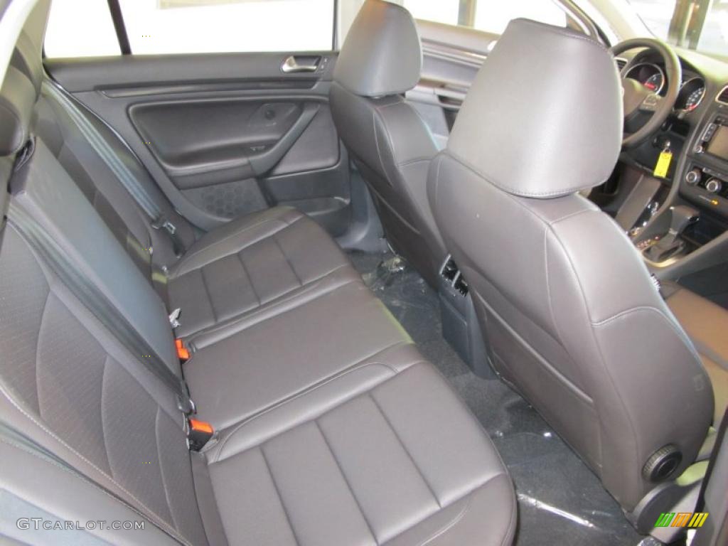 Titan Black Interior 2011 Volkswagen Jetta TDI SportWagen Photo #41077631