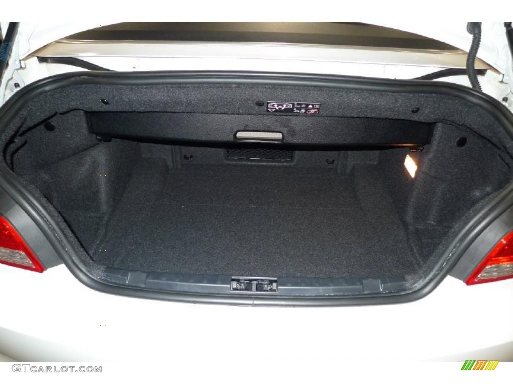 2011 BMW 1 Series 128i Convertible Trunk Photo #41078723