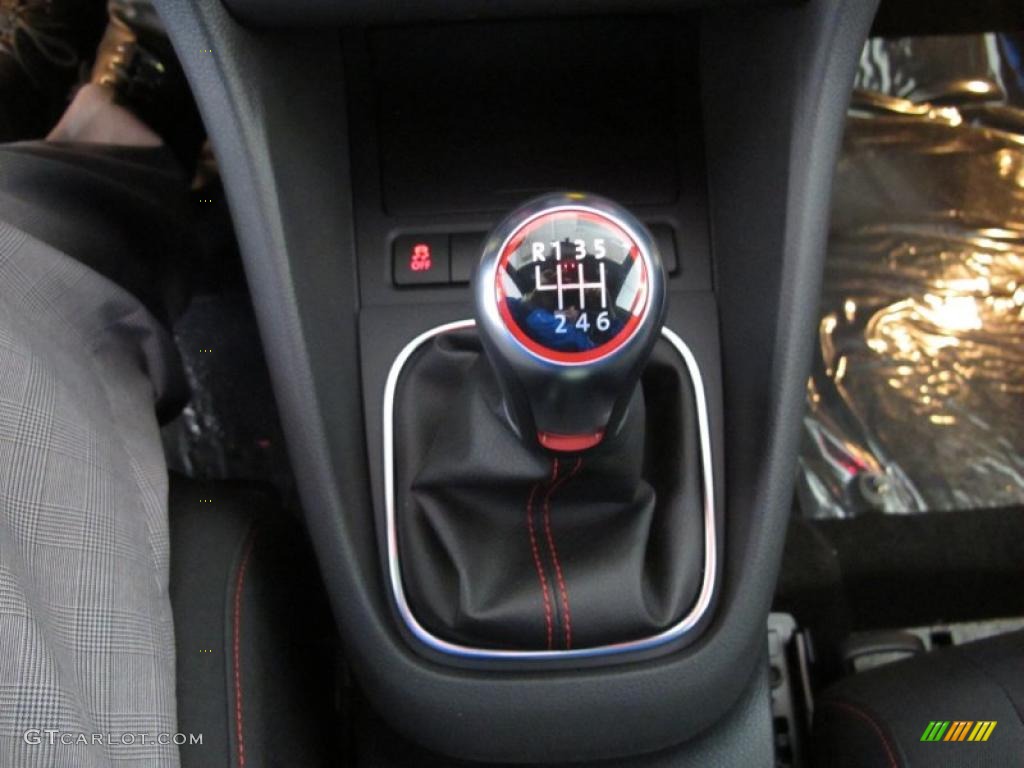 2011 Volkswagen GTI 4 Door 6 Speed Manual Transmission Photo #41079531