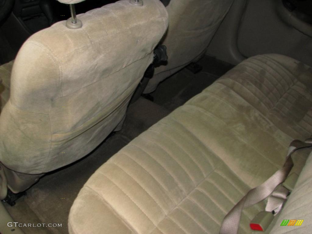 1997 Grand Prix SE Sedan - Dark Teal Metallic / Taupe photo #10
