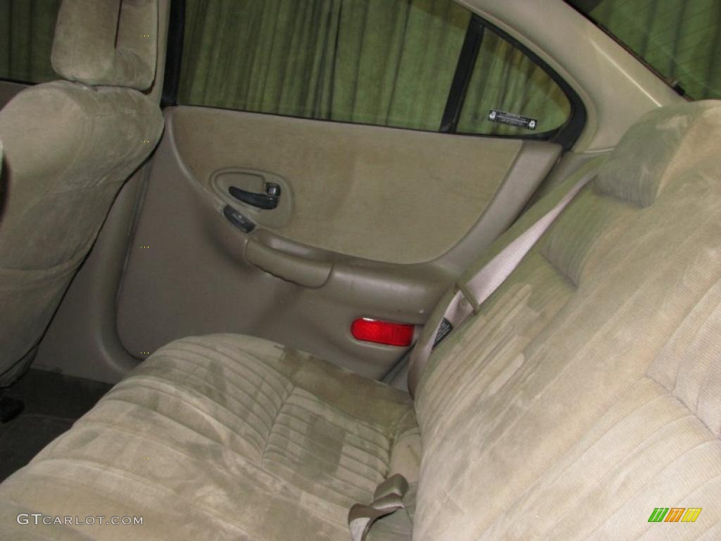 1997 Grand Prix SE Sedan - Dark Teal Metallic / Taupe photo #11