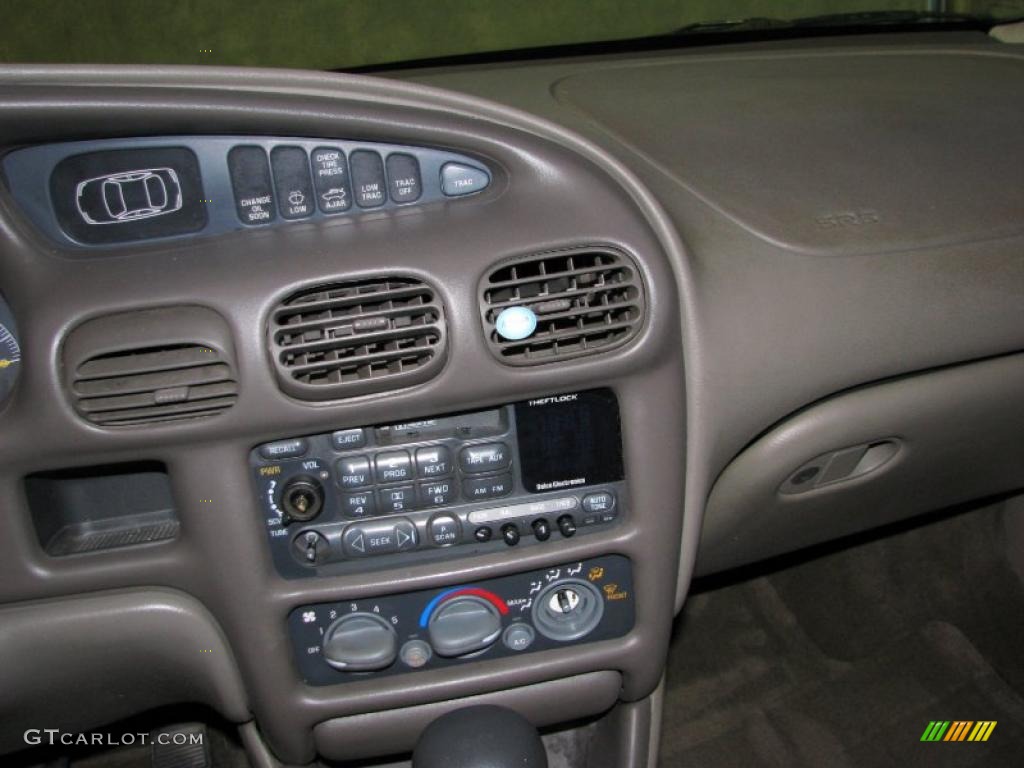 1997 Grand Prix SE Sedan - Dark Teal Metallic / Taupe photo #13