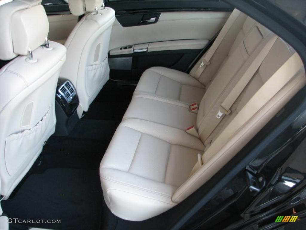 Sahara Beige/Black Interior 2011 Mercedes-Benz S 550 4Matic Sedan Photo #41083295