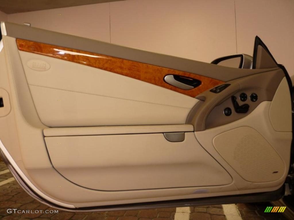 2007 Mercedes-Benz SL 550 Roadster Stone Door Panel Photo #41083547