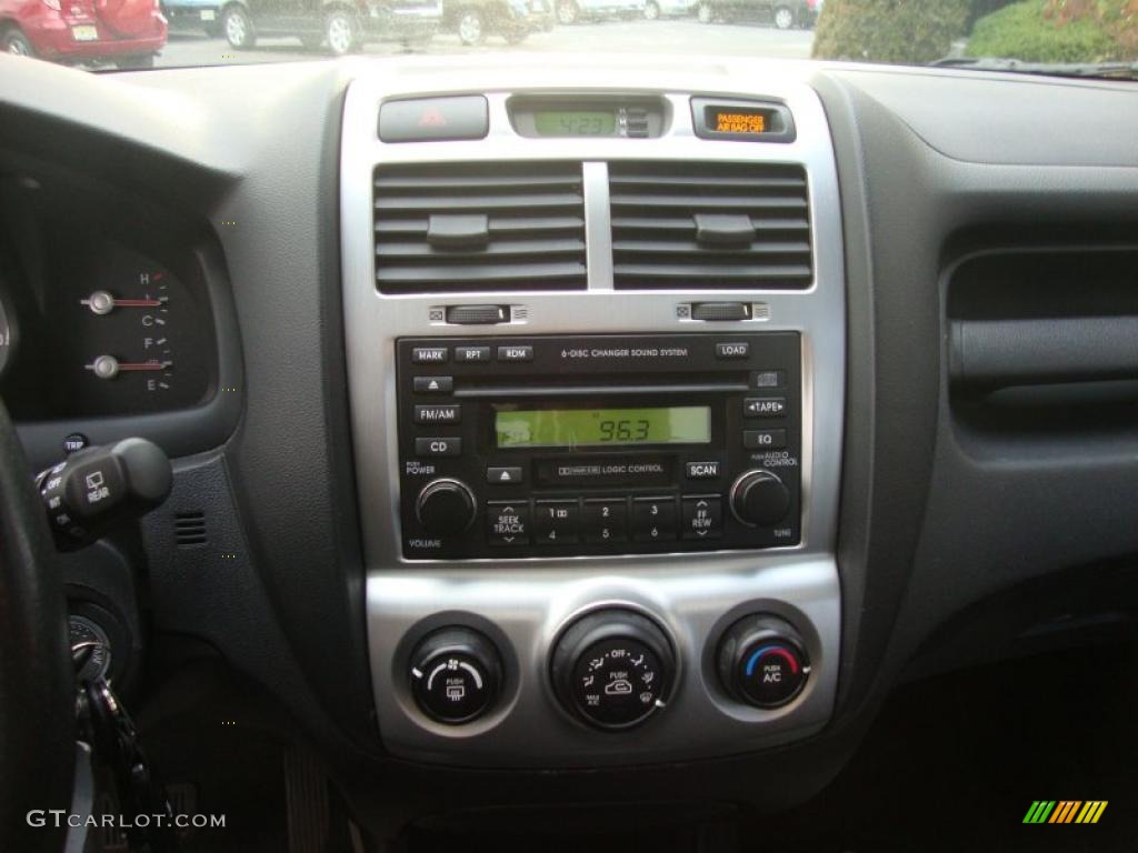 2006 Kia Sportage EX V6 4x4 Controls Photo #41084487