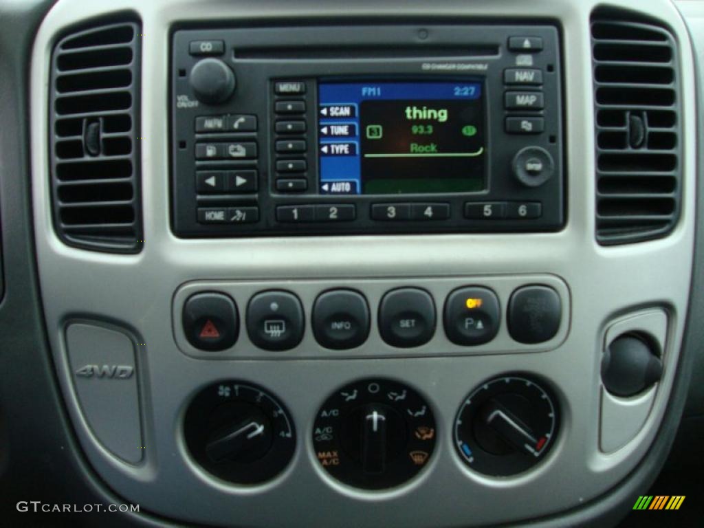 2007 Ford Escape Hybrid 4WD Controls Photo #41084615